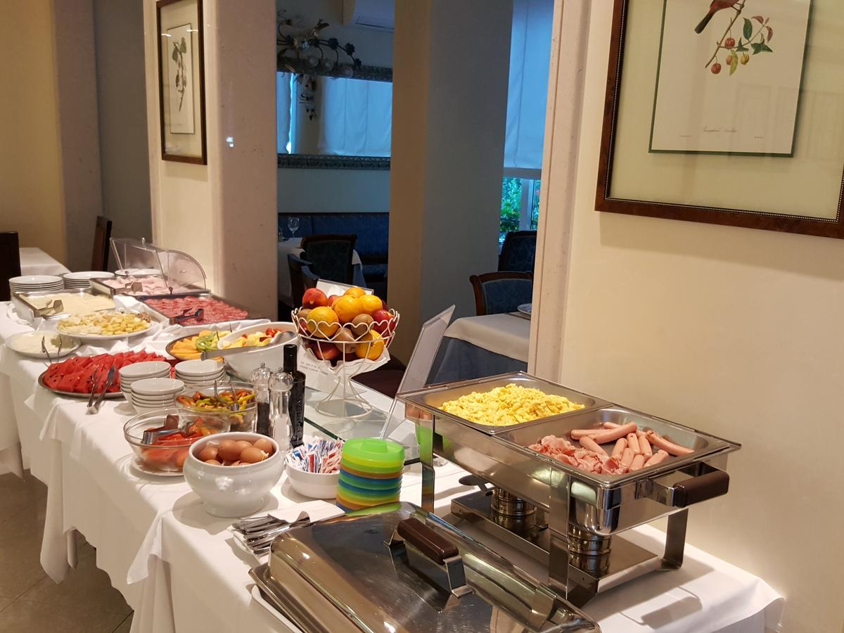 לידו די ג'סולו Hotel Helios מראה חיצוני תמונה